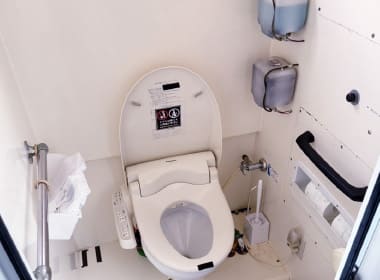 電動水洗トイレ
