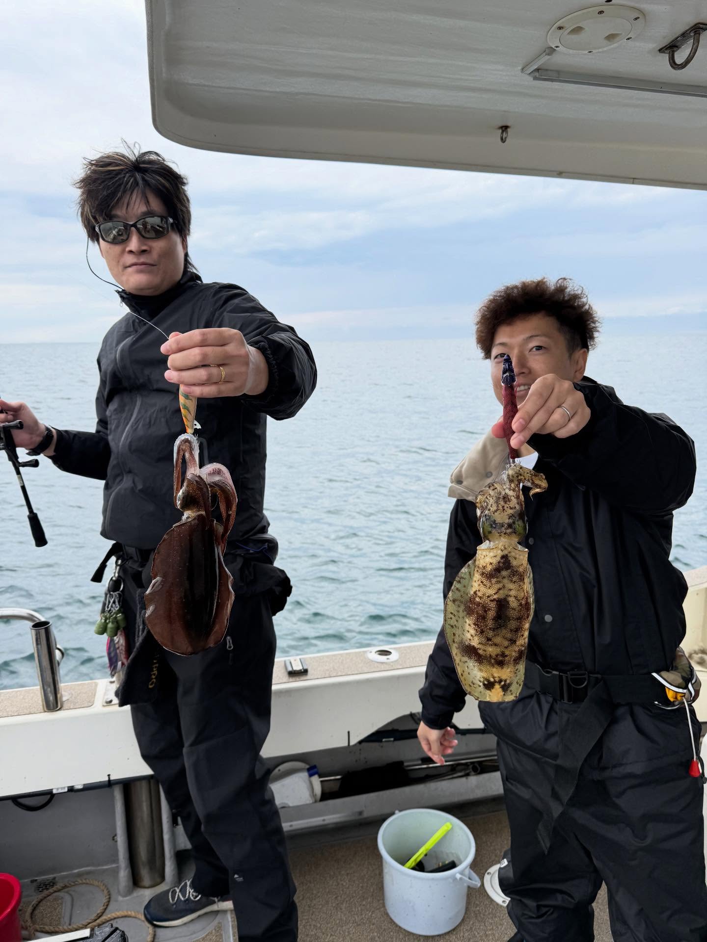 10月31日　ティップラン便博多からは初挑戦🫡他の船は釣れてるみたいで、仲間の船長にもここら辺じゃ無い？とアドバイス頂き何とか朝からポロポロ取れて途中渋い中も最後まで頑張って頂きありがとうございましたまだまだ開拓が必要ですが、潮さえ行けば釣れるなと思いました#遊漁船#遊漁船DAIYA#福岡#博多#箱崎漁港#釣り#釣り好きと繋がりたい