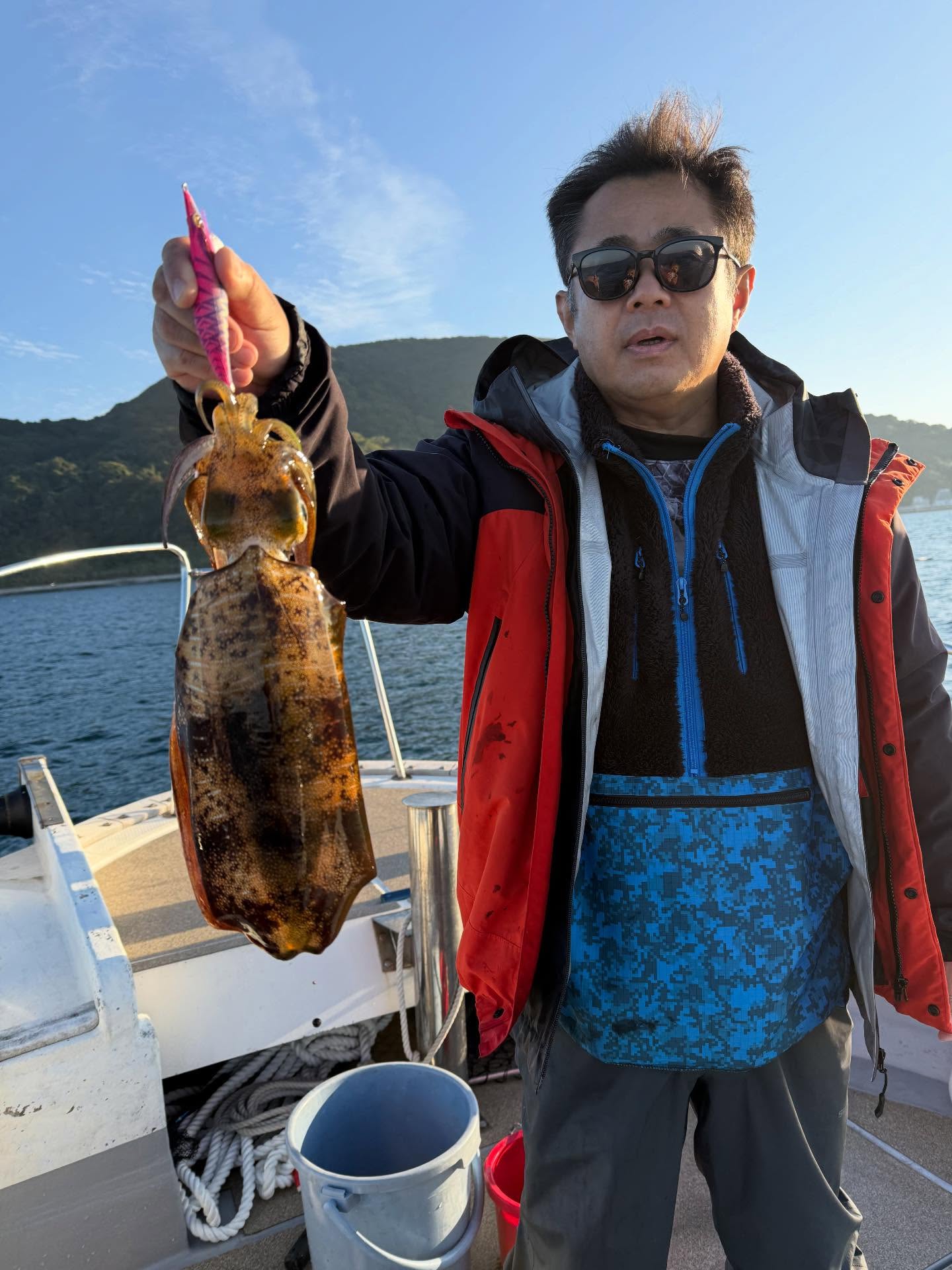 今季2回目のティップラン便まだまだ博多近郊の場所はわからないまま朝イチバタバタと上がりましたが、無風下手凪、地獄の0ノット🥶どこに行っても全く船が動かず早上がり最後まで頑張って頂きありがとうございましたまだまだ修行🧘頑張らねば！