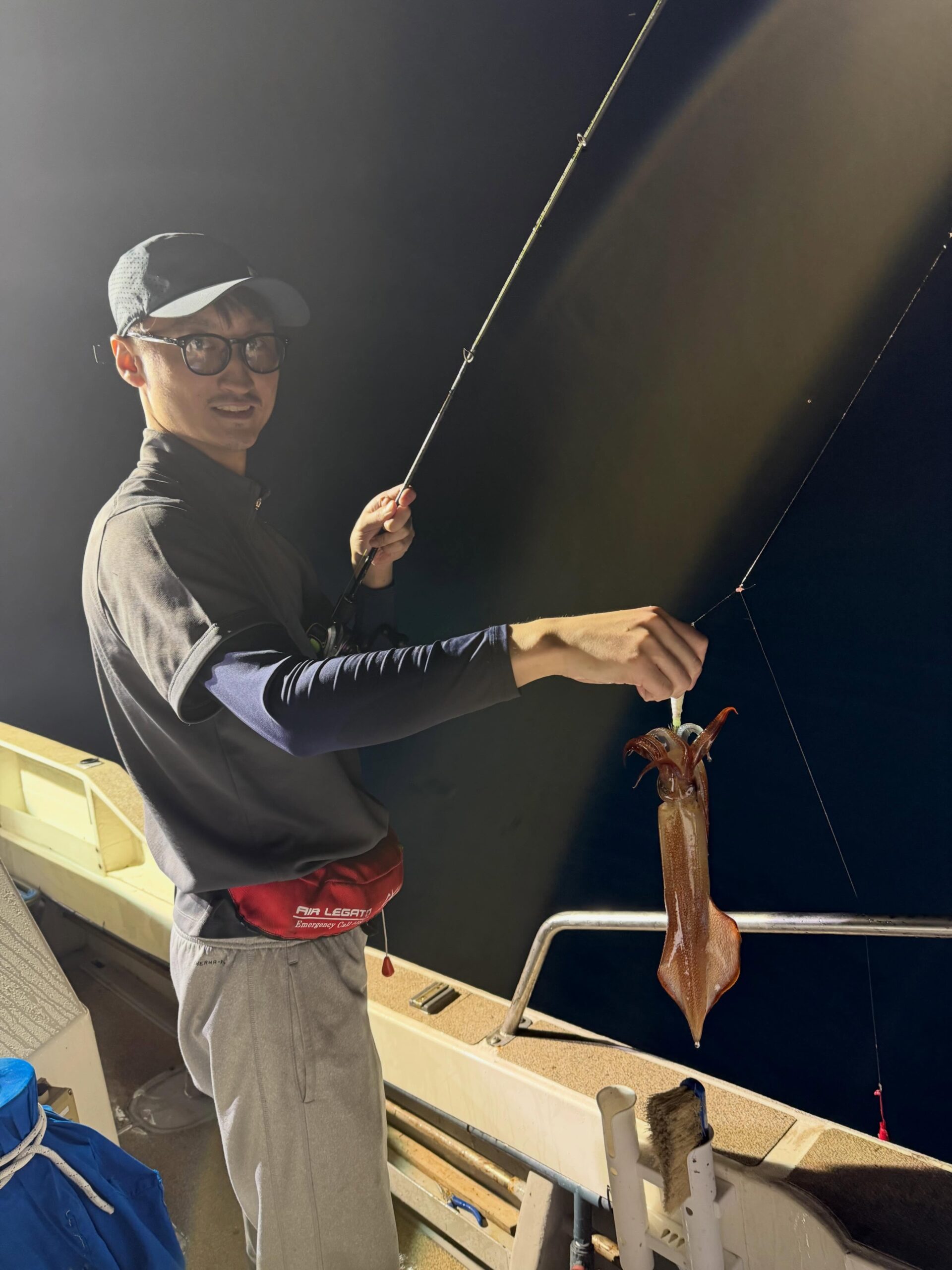 5月17日夜焚き🦑便連チャンでの出船〜スタートは️全くで、本当にポツポツ22時ぐらいからラッシュ突入で、何とか釣る人50杯ぐらいになりましたが、かなり激渋な釣行でした走りは難しいですね🥶今からに期待です️夜焚き随時募集中です☆平日チャーターがお得になっております🫡是非ご利用お問い合わせお待ちしております🫡#夜焚き#遊漁船DAIYA#福岡#イカメタル